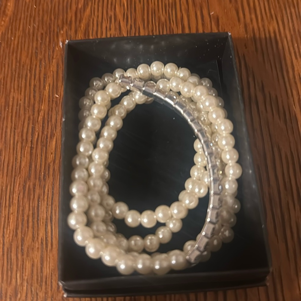 Vintage Avon Costume jewelry pearl bracelet stack